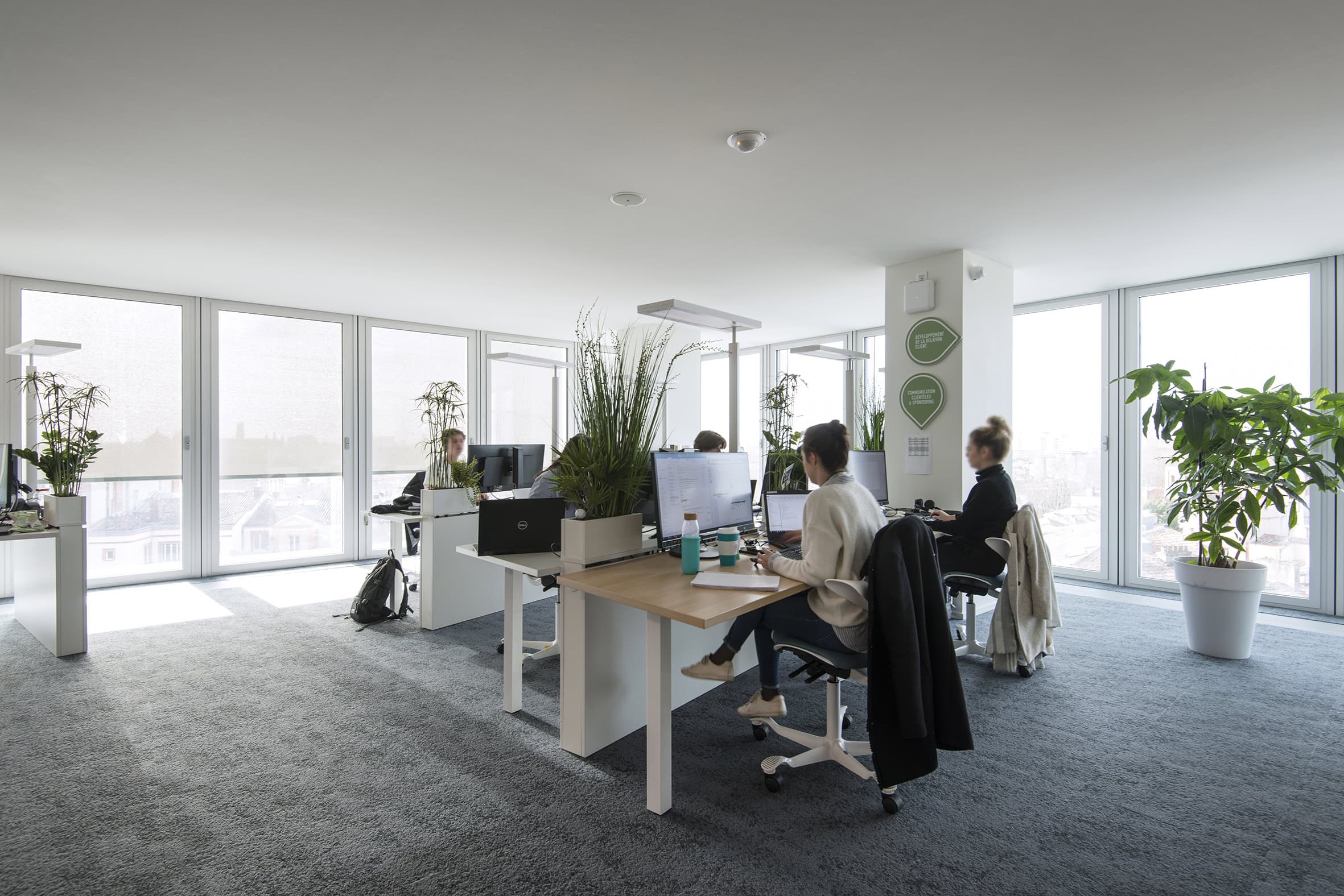 Espace de Co-working avec des gens